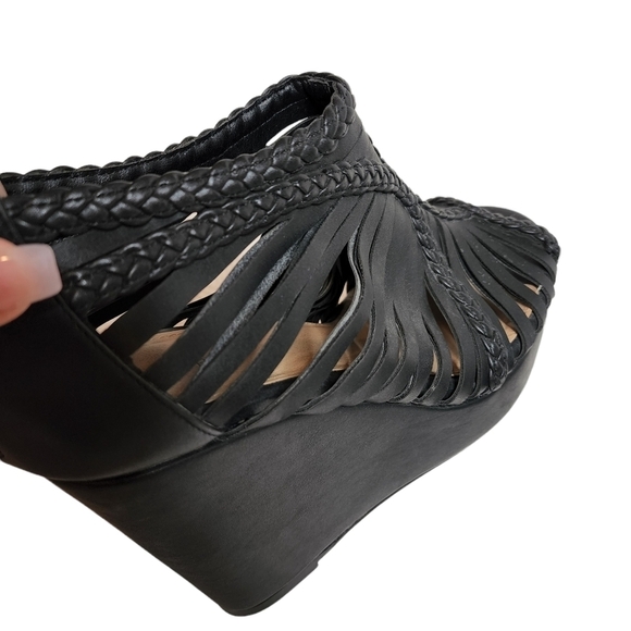 Torrid 12.5W Black Strappy Braided Wedge Shoes - Picture 15 of 15